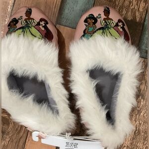 Disney princess slippers size 11/12 aerial Tiana jasmine new pink